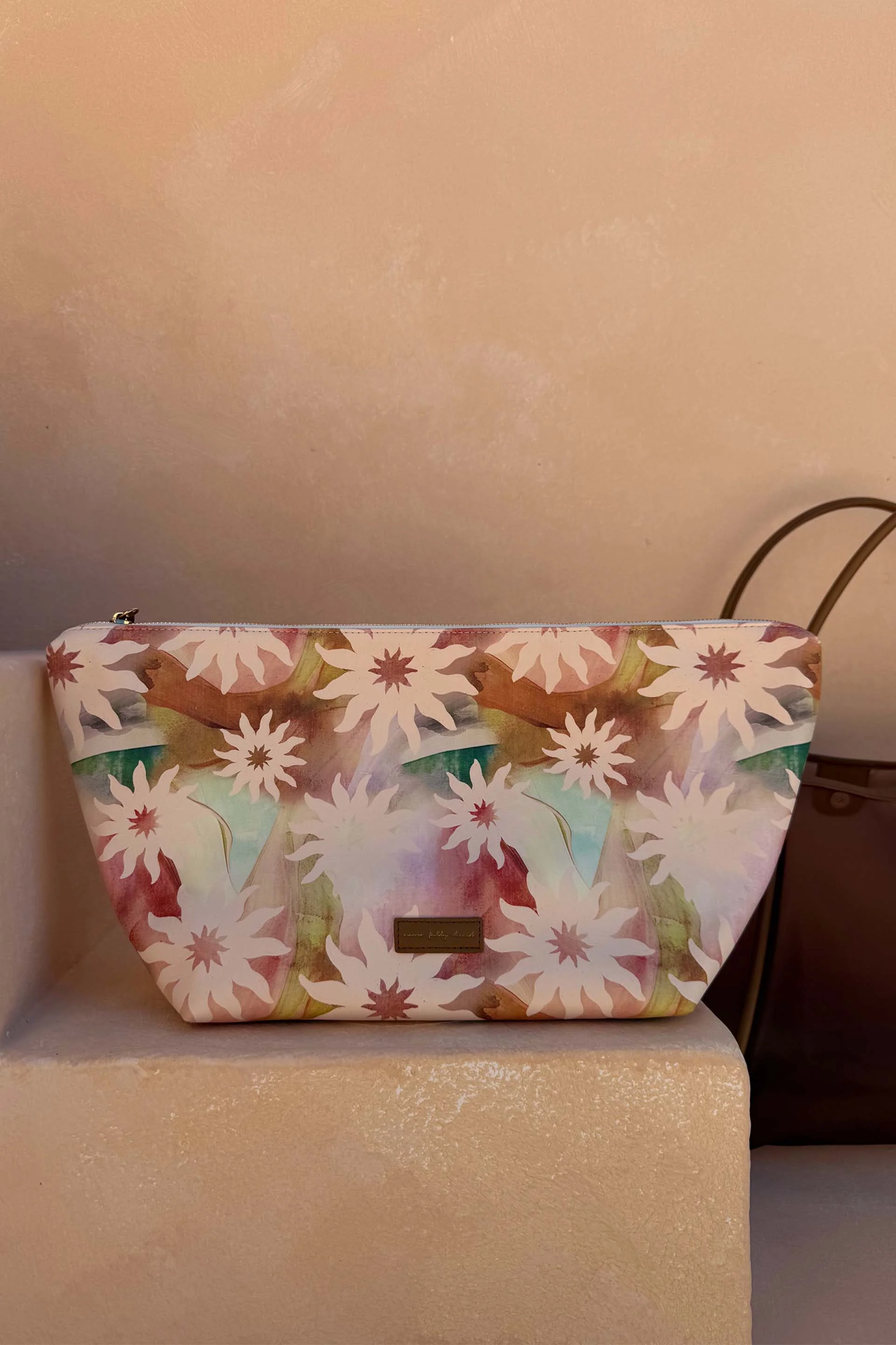 Tan Mesh Tote Bag - Image 4