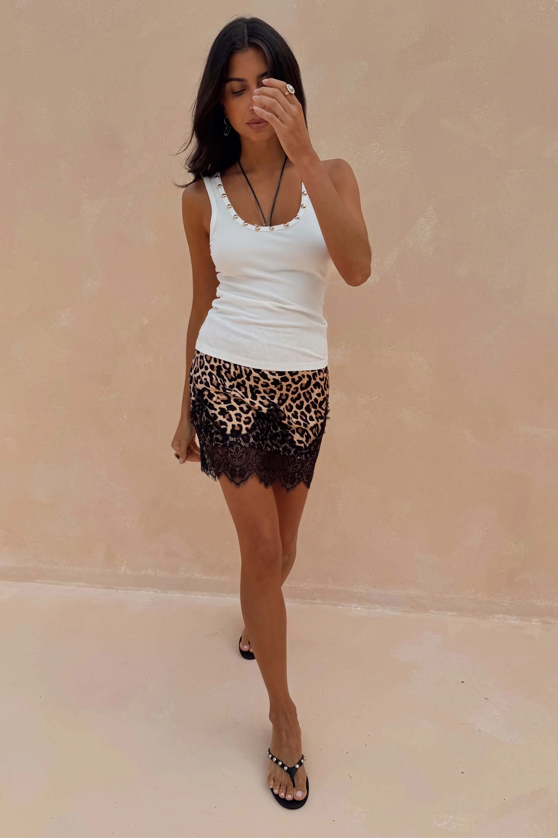 White Studded Rib Vest - Image 3
